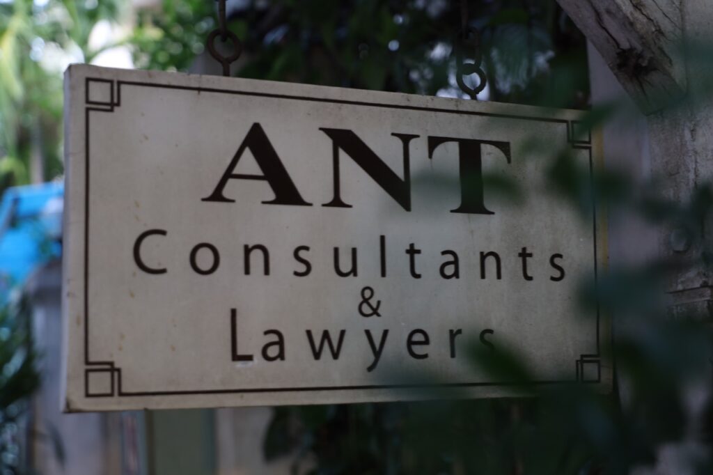 Biển hiệu văn phòng ANT Consultants & Lawyers